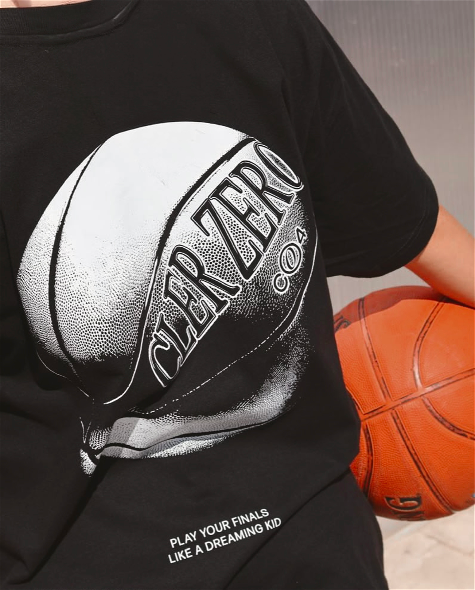 C04 Line - T shirt Black